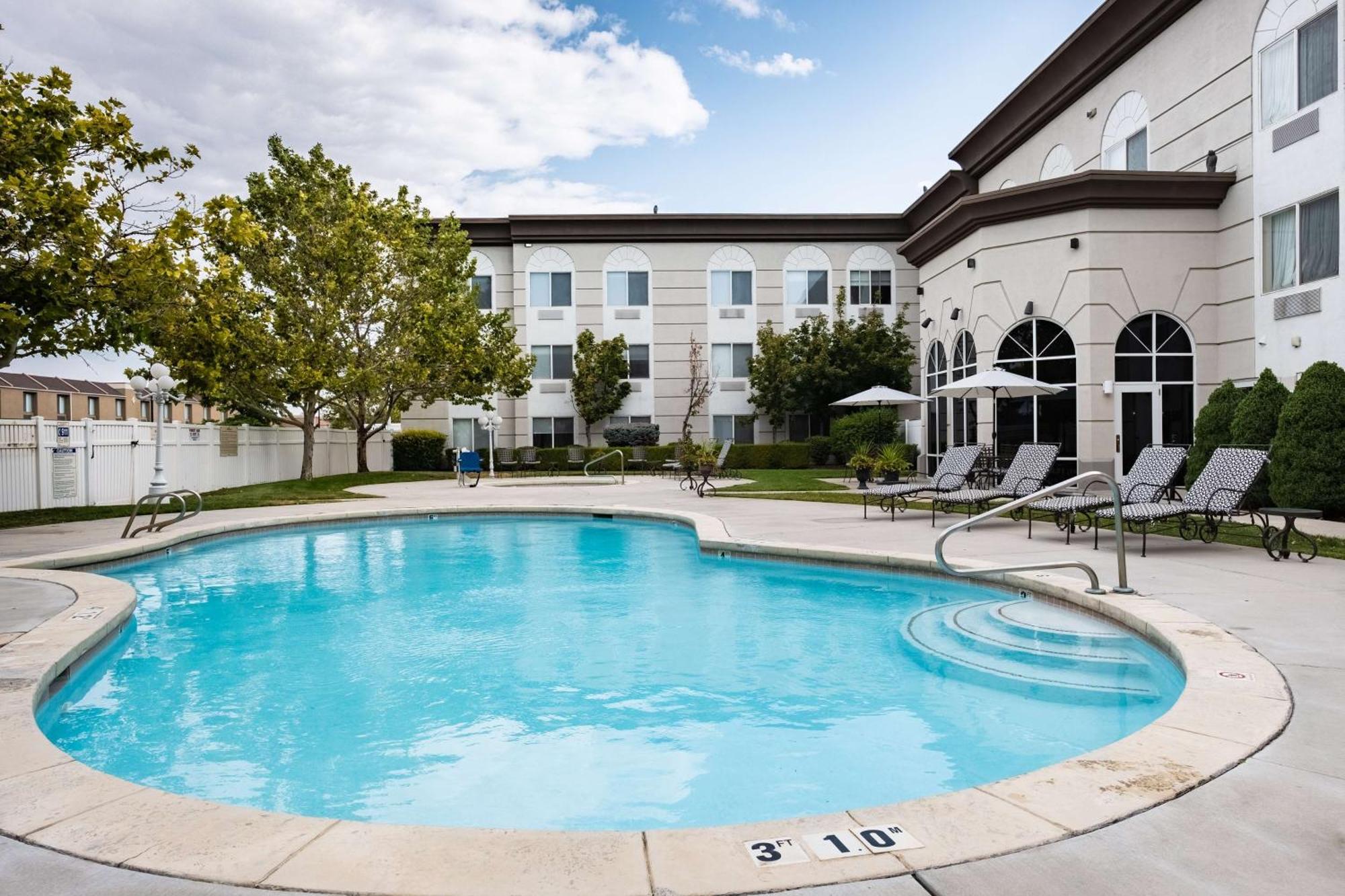 Hampton Inn & Suites Salt Lake City Airport Extérieur photo