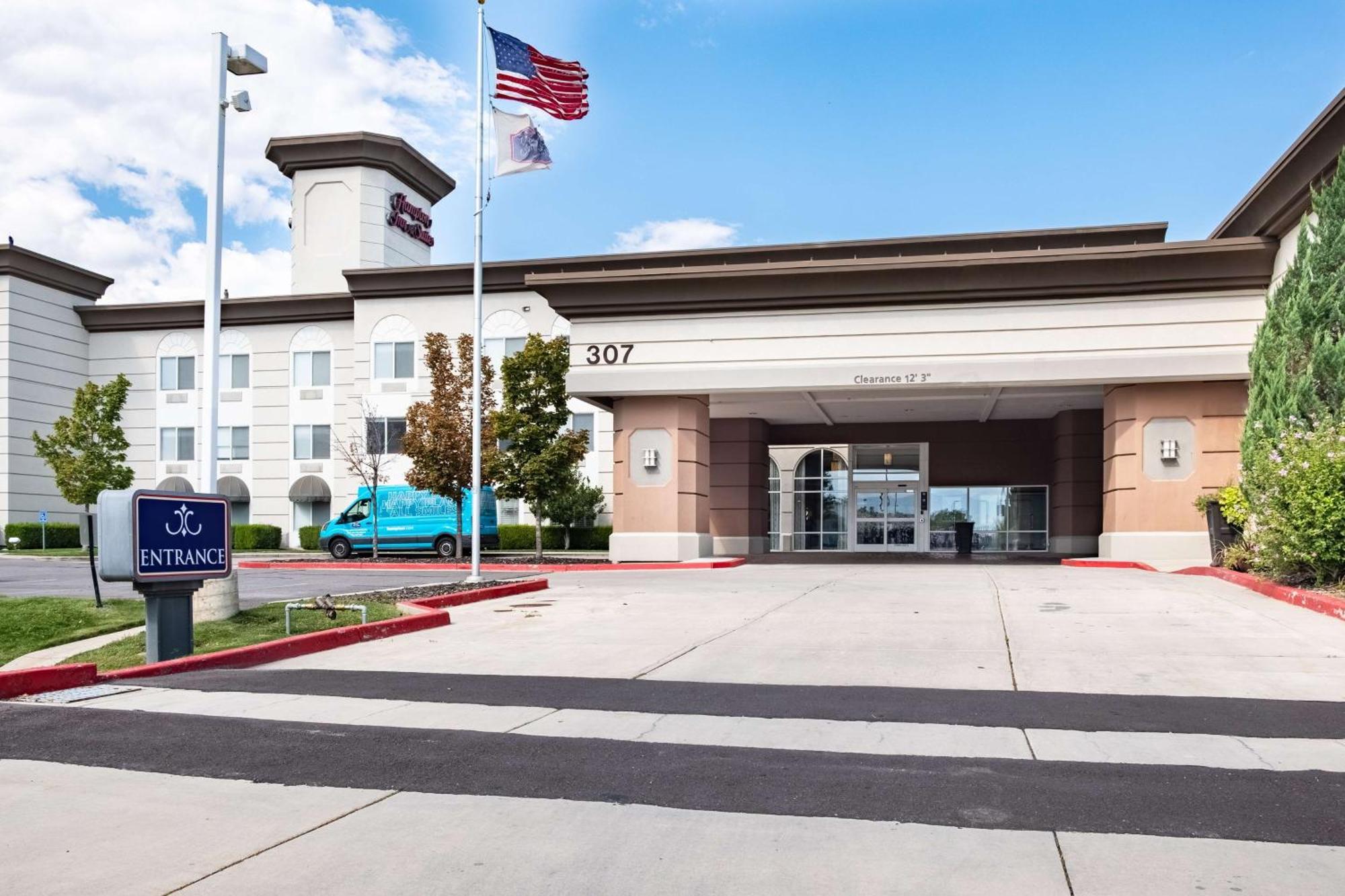 Hampton Inn & Suites Salt Lake City Airport Extérieur photo